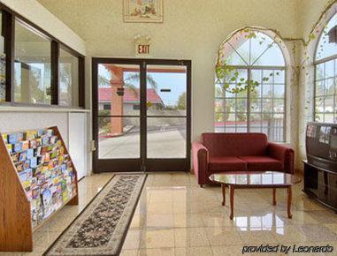 Super 8 By Wyndham Upland Ontario Ca Hotel Interieur foto